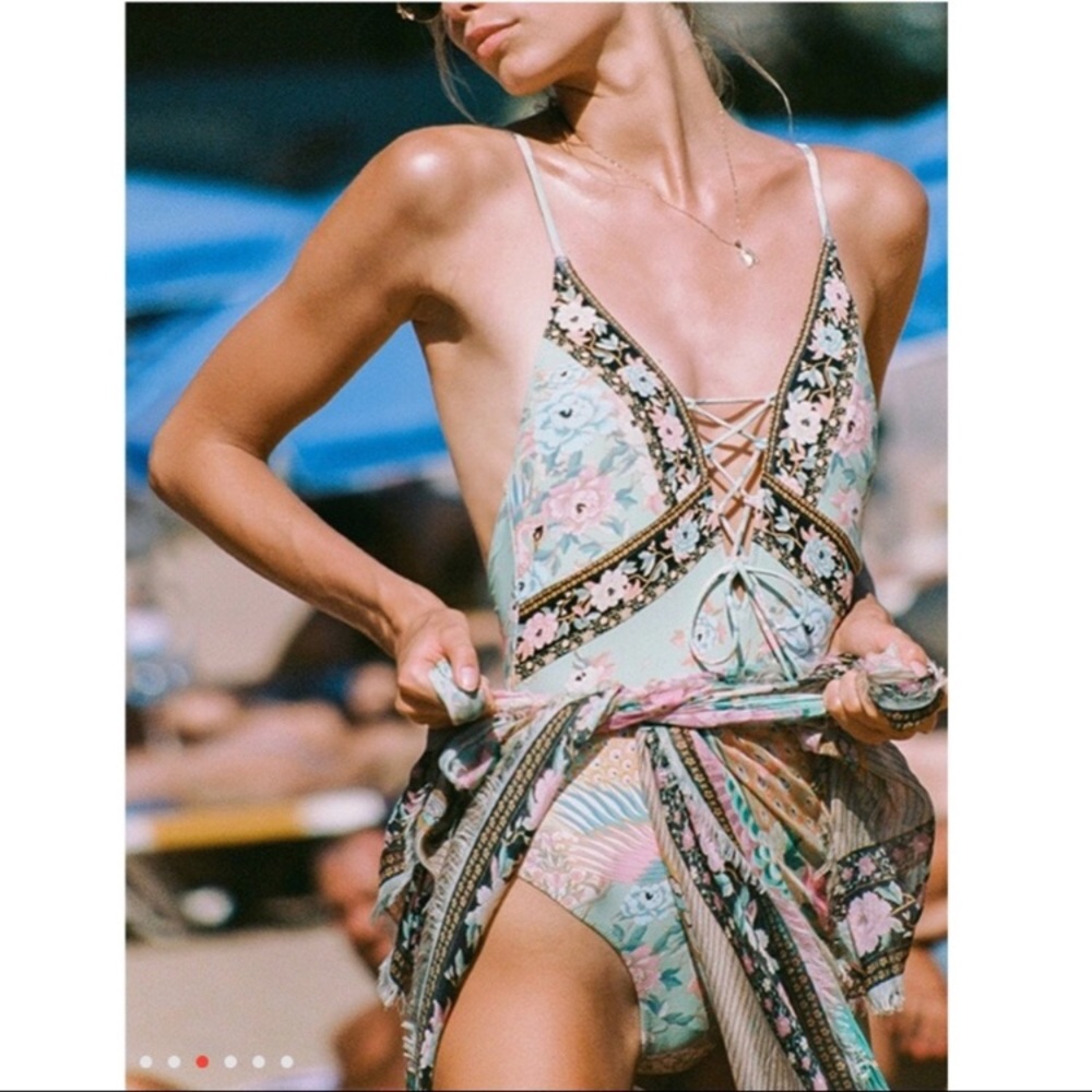 Gorgeous!! Vintage Floral Swimsuit